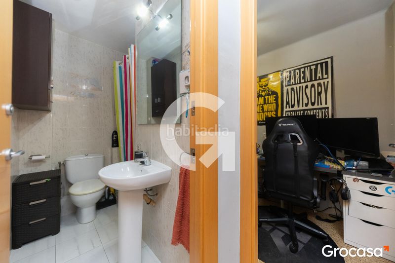 Foto de7bc19b-7fcf-402e-92dd-cc33cfb1a570. Pis a Carmel Barcelona