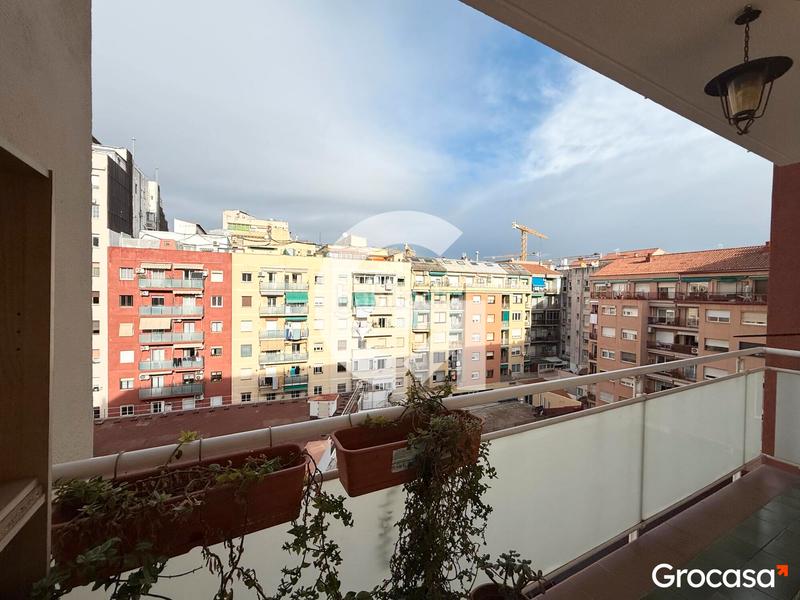 Foto e3438ff6-d7b1-46b4-812b-1ff06b1540a5. Pis a Sant Ramon - Maternitat Barcelona