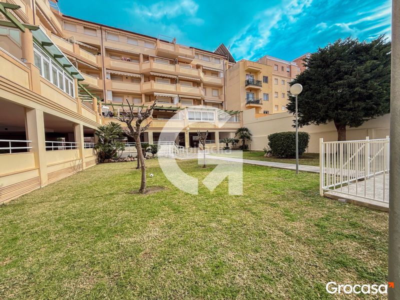 Foto ae92cdbc-8521-4a9e-aa71-0a1570bab0a1. Pis amb aparcament piscina a Poniente-Faro Torre del Mar