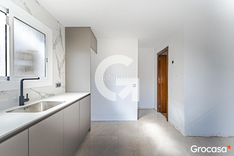 Foto 475cf880-aa86-463c-a774-11f46ed57bc3. Dachwohnung mit heizung in La Florida Hospitalet de Llobregat (L´)