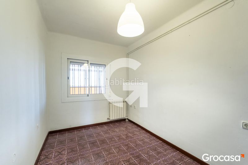 Foto da8bd3b3-d277-4b1b-9cd9-9167d9325de5. Dachwohnung mit heizung in La Florida Hospitalet de Llobregat (L´)