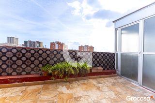 Àtic  Av isabel la catolica d'. Luminoso atico con ascensor