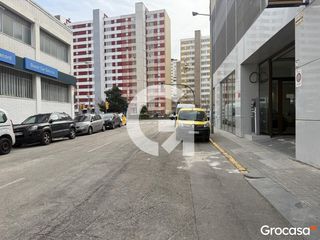 Car parking  Av pau casals de. Plaza de parking en av pau casals