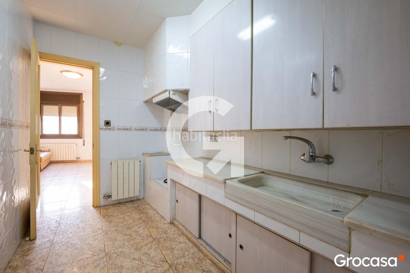 Foto 4e87bf57-cee4-48e5-9a0d-91f592aefc4b. Casa amb calefacció a Cerdanyola Nord Mataró