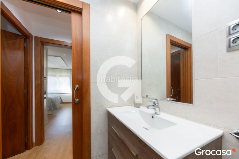 Foto bf79cff1-d8d5-44ba-8530-e45891eaabe7. Piso estupendo piso en el centro del pueblo en Sant Vicenç dels Horts