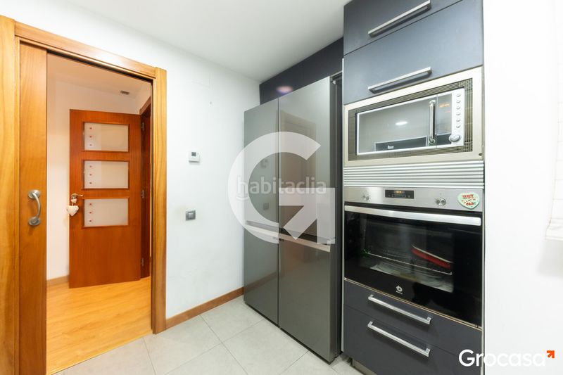 Foto db4a2b1f-99cc-47d5-bf08-45371001a889. Piso estupendo piso en el centro del pueblo en Sant Vicenç dels Horts
