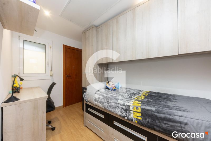Foto e6b3e9b1-3d8f-46fc-b62b-541bd4c38bc5. Piso estupendo piso en el centro del pueblo en Sant Vicenç dels Horts