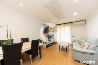 Pis  Cl mossen jacint verdaguer. Estupendo piso en el centro del pueblo