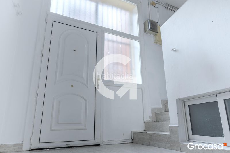 Foto a49a38b4-03e0-4777-ad87-c59f3964acd5. Local comercial a Carmel Barcelona