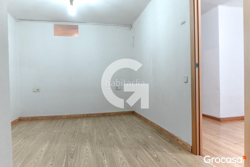 Foto c017508e-7e25-4ecd-a104-f858814a24ce. Local comercial a Carmel Barcelona