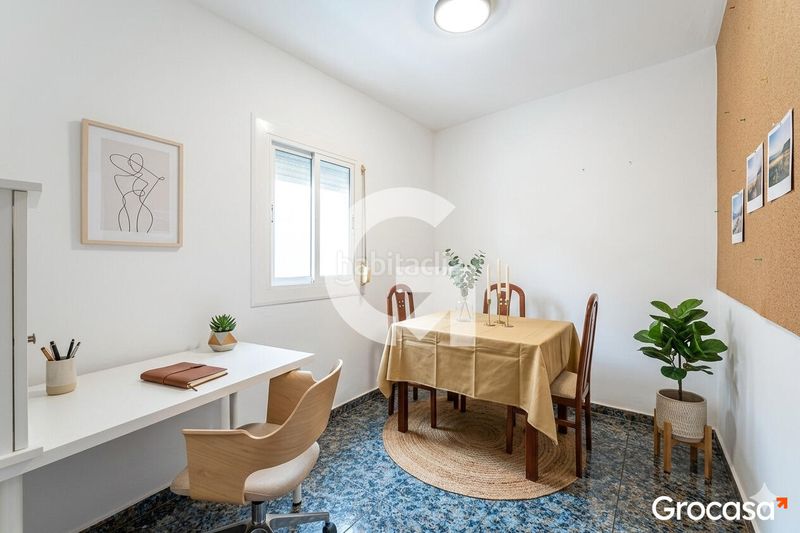 Foto 70d1f5ae-e2d0-4796-908b-ea983cf25991. Etagenwohnung mit heizung in Pubilla Cases Hospitalet de Llobregat (L´)