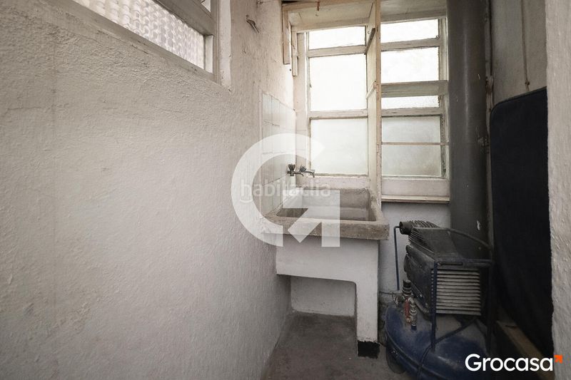 Foto e693ad78-8786-4139-bb55-83946bc0b75f. Pis a Sant Ildefons Cornellà de Llobregat