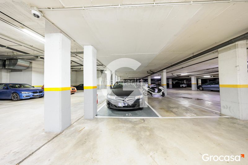 Foto 10c8abf8-3b38-4435-af15-aaa8d42001d7. Pis amb calefacció aparcament piscina a Zona Esportiva Terrassa