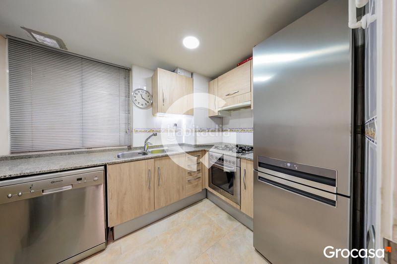 Foto 68248f43-e1d3-440b-96fa-0d5a0e0bf115. Pis amb calefacció aparcament piscina a Zona Esportiva Terrassa