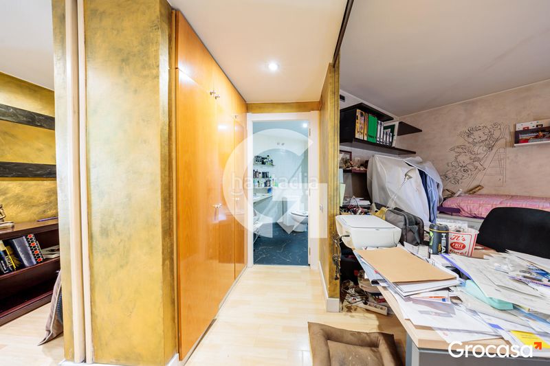 Foto 7cd4e3ef-0578-4627-a8e3-8a4bea07cfc0. Pis amb calefacció aparcament piscina a Zona Esportiva Terrassa