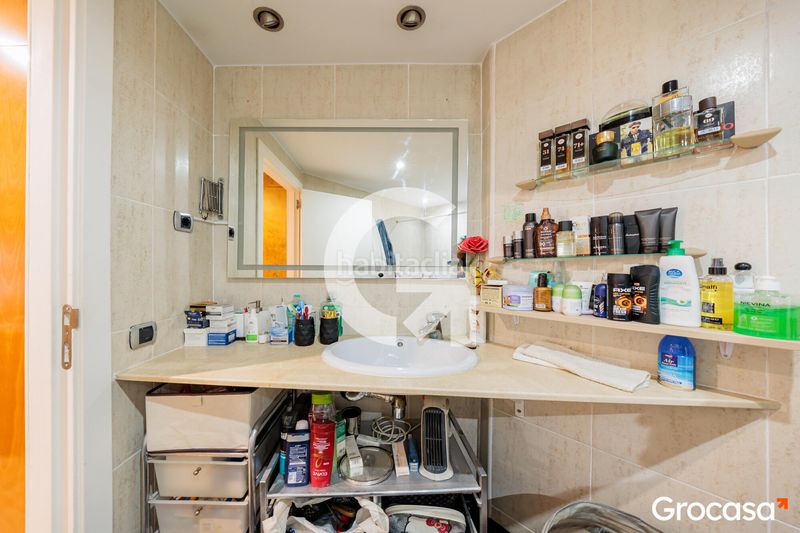 Foto 80a889d8-0e0c-472a-9caa-f059e297cc1d. Pis amb calefacció aparcament piscina a Zona Esportiva Terrassa