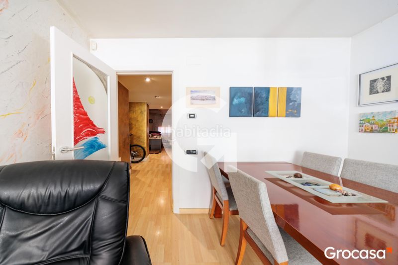 Foto 8653e0b8-2495-4554-a5fa-3e0e87e100fa. Pis amb calefacció aparcament piscina a Zona Esportiva Terrassa