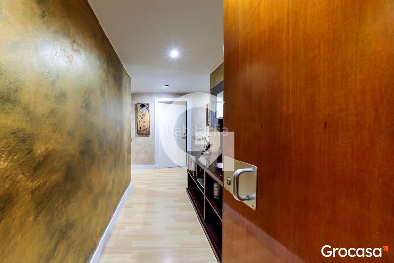 Foto 894b87c2-8725-476d-9e58-194341adcbc8. Pis amb calefacció aparcament piscina a Zona Esportiva Terrassa