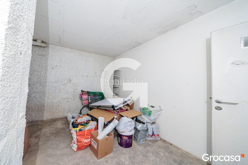 Foto 8b0e9244-08f7-4c3b-90e3-049e07916017. Pis amb calefacció aparcament piscina a Zona Esportiva Terrassa