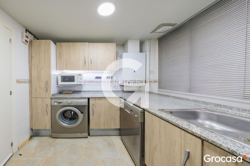 Foto b985febb-2429-4cde-b88a-9a7ebbf2fde4. Pis amb calefacció aparcament piscina a Zona Esportiva Terrassa