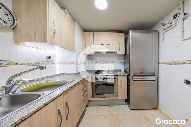 Foto e1a6000b-d5f1-4e7b-ad3c-8979a4932e26. Pis amb calefacció aparcament piscina a Zona Esportiva Terrassa