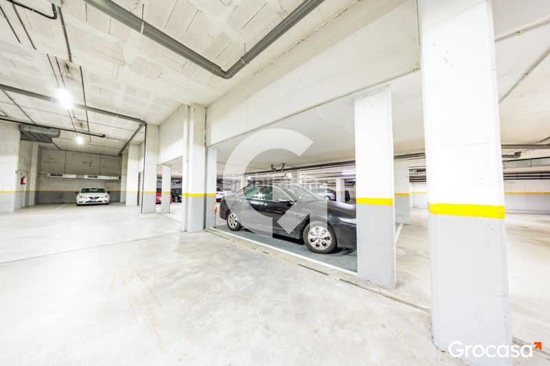 Foto e265cbe8-36ec-44ee-ac18-54ecc00025f4. Pis amb calefacció aparcament piscina a Zona Esportiva Terrassa