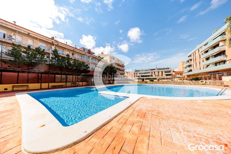 Foto ff43e06b-9911-4a9b-9d08-e819eabdfda9. Pis amb calefacció aparcament piscina a Zona Esportiva Terrassa