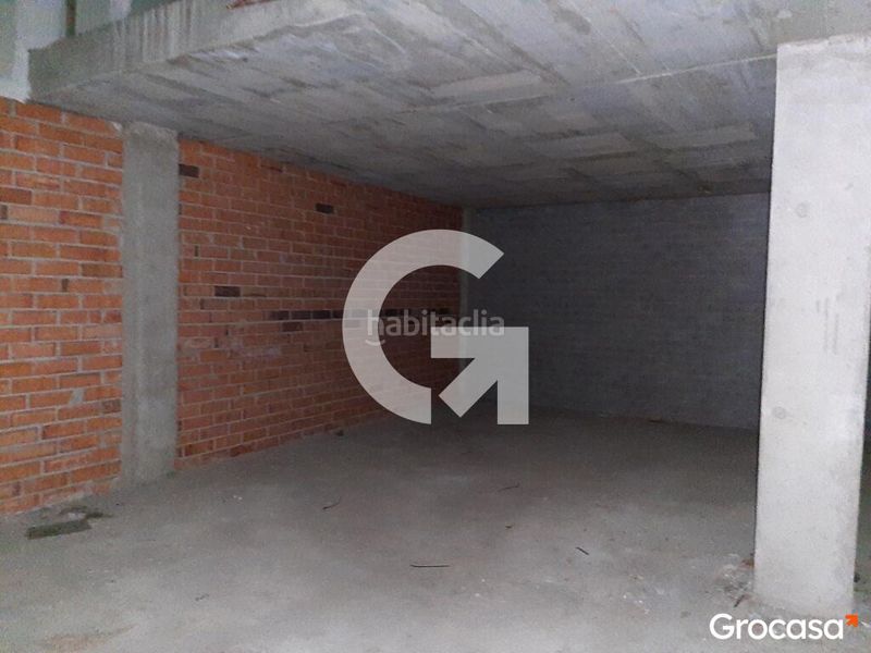 Foto a9d8b685-cf08-4a5c-9bbd-c21c78e3110d. Local comercial a Almeda - El Corte Inglés Cornellà de Llobregat