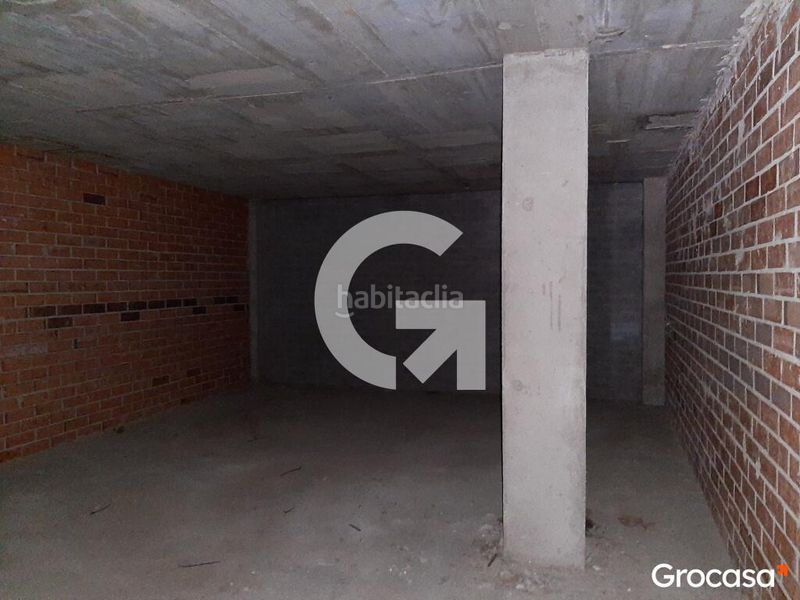 Foto edd19882-ed53-4408-bc49-c88d79e62fe5. Local comercial a Almeda - El Corte Inglés Cornellà de Llobregat