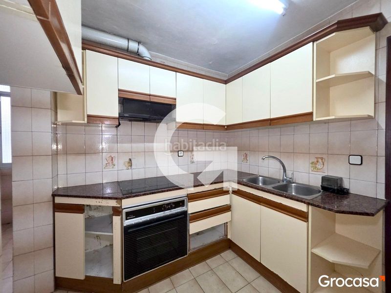 Foto 2a78bef2-f487-4c6a-b45d-3789ac32d2b2. Pis amb calefacció a La Gavarra Cornellà de Llobregat