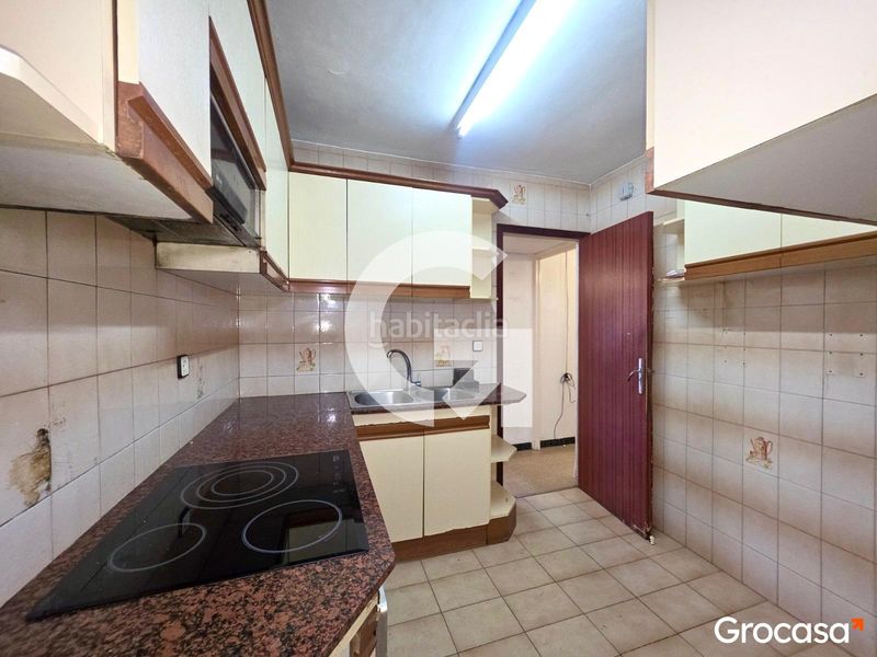 Foto 73e04cc1-c2cf-48e3-b18f-e85336867206. Pis amb calefacció a La Gavarra Cornellà de Llobregat