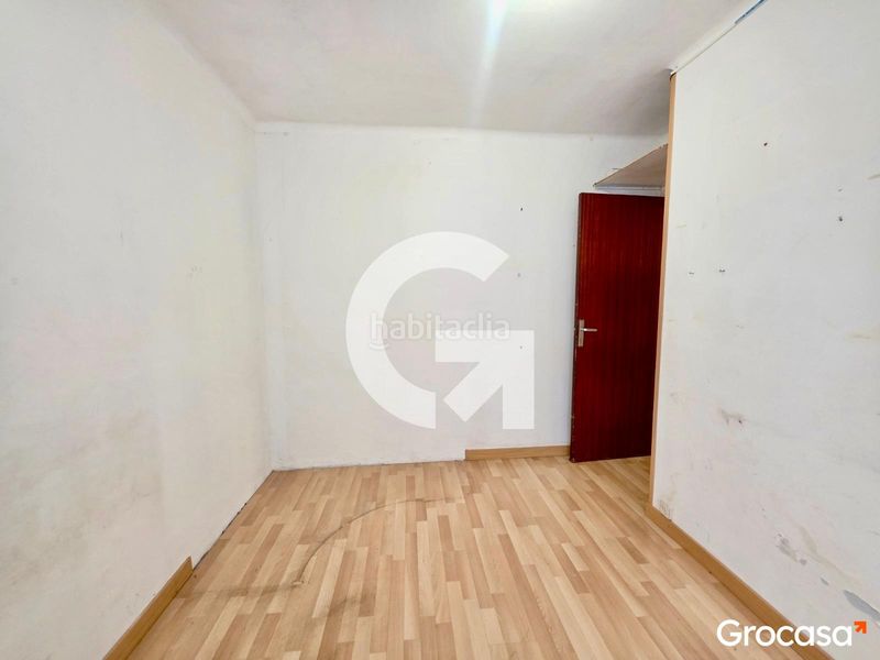 Foto c94e18fe-a8eb-44f1-8e65-2be20dbe7247. Pis amb calefacció a La Gavarra Cornellà de Llobregat