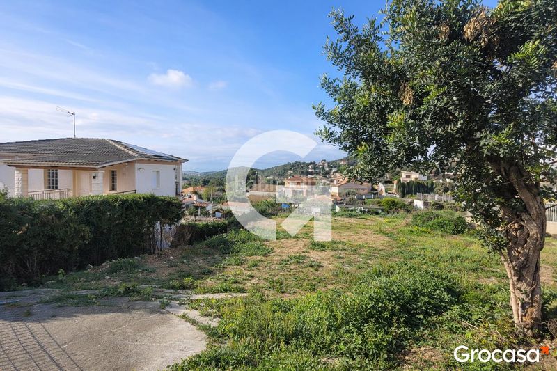 Foto 25a0b187-b1ca-4a3d-a4fe-df6d9b5a06aa. Terreny residencial a costa Cunit - els jardins - els rosers Cunit