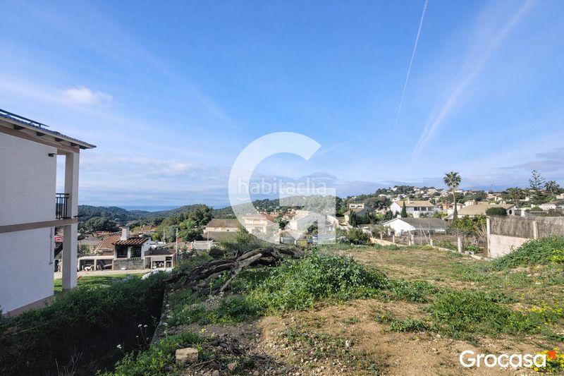 Foto 28c1b3e4-d0a2-459f-a48d-ef428f7bfbd3. Terreny residencial a costa Cunit - els jardins - els rosers Cunit