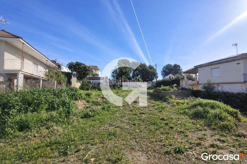 Foto e1433842-24e8-45b6-8057-3e01d28957fb. Terreny residencial a costa Cunit - els jardins - els rosers Cunit