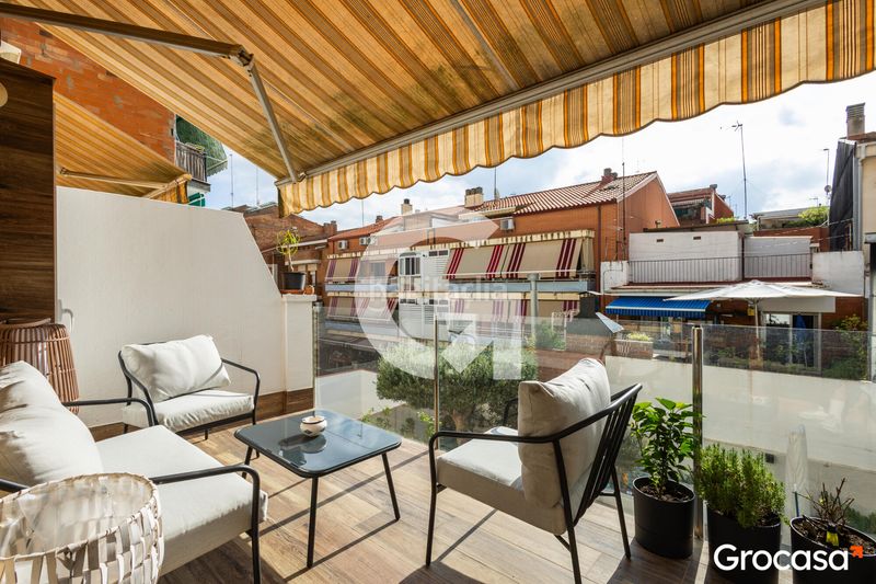 Foto f6788614-f2ff-421f-98fe-253f89f8cb60. Casa amb calefacció aparcament piscina a Can Vinader Castelldefels