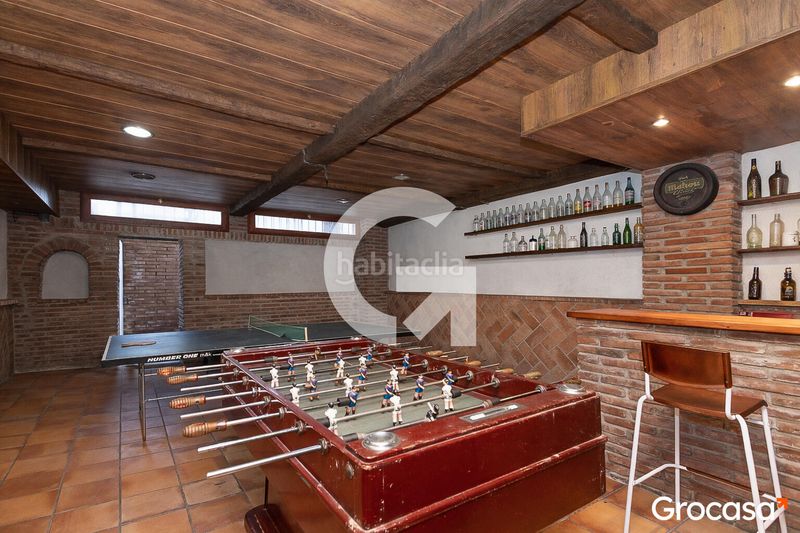 Foto 54fa7e9b-585a-4e5f-a0b3-6361c8ca5e6a. Casa aparellada amb calefacció aparcament piscina a Mataró