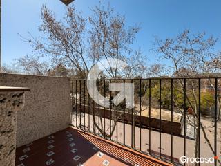 Flat  Rb maria casas. Piso exterior y conservado en rambla