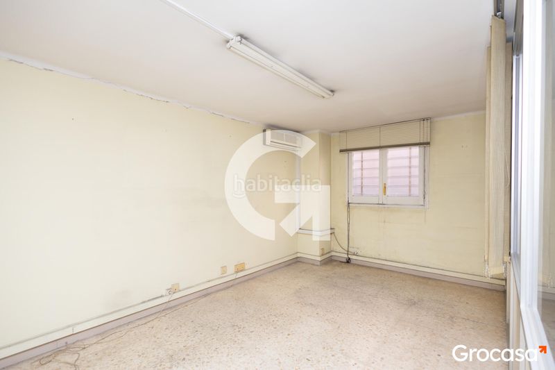 Foto 0c0b1fe6-4e0a-4cdd-86ab-d382eaa53a81. Local comercial a Sagnier-Plaça de Catalunya Prat de Llobregat (El)