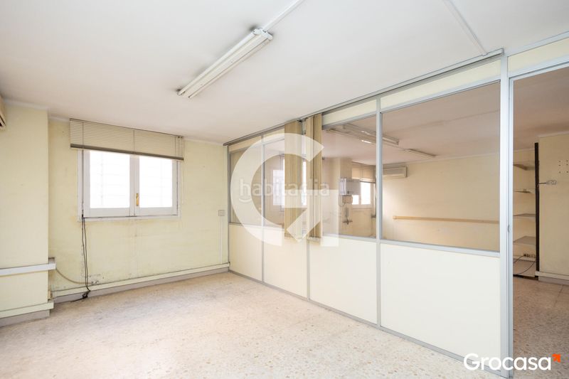 Foto 89d1cbc7-c8c8-4ff5-91f2-58f5bc192582. Local comercial a Sagnier-Plaça de Catalunya Prat de Llobregat (El)