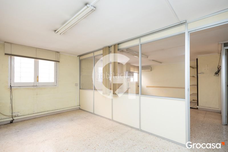 Foto de1f3f19-4f1f-4734-b3d3-0d763b3ec5b7. Local comercial a Sagnier-Plaça de Catalunya Prat de Llobregat (El)