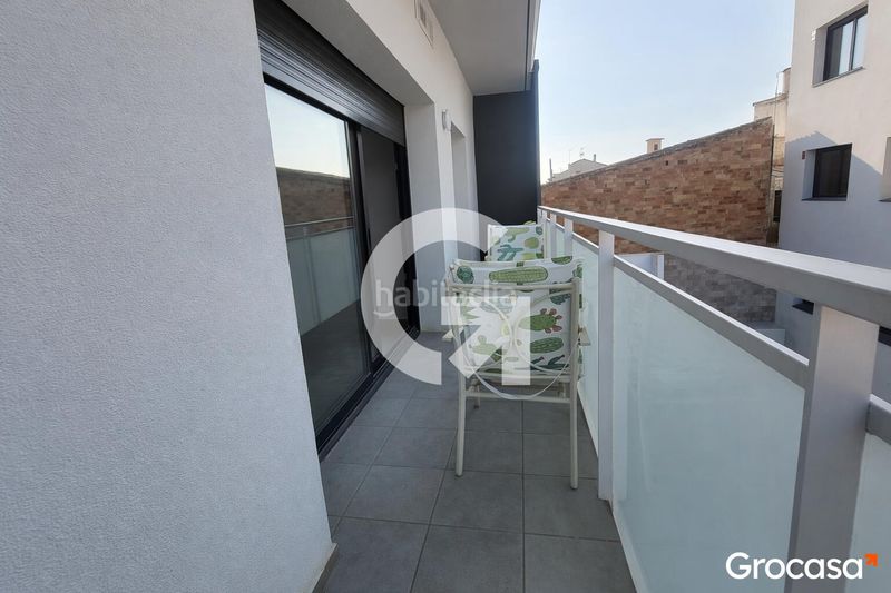 Foto a2d7993c-9819-4c55-adeb-5dba07479a1b. Àtic amb calefacció aparcament piscina a el castell de Cubelles Cubelles