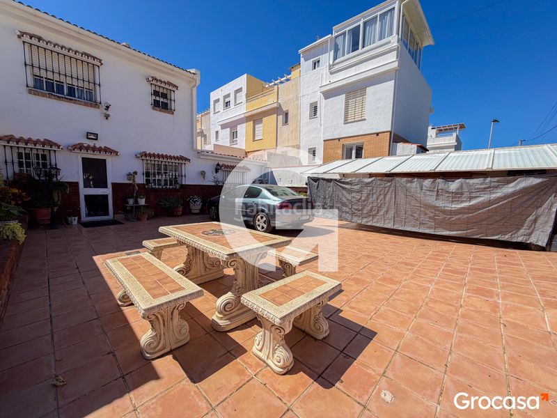 Foto 142e6931-8c5e-4cb9-9316-511353002849. Casa amb aparcament piscina a Añoreta Baja Rincón de la Victoria