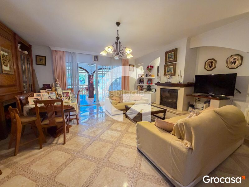 Foto 59bdabea-3212-4f2c-ae4c-a5e9569d8629. Casa amb aparcament piscina a Añoreta Baja Rincón de la Victoria