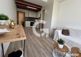 Etagenwohnung  Cl ample. Piso en rocablanca con terraza y vistas al mar