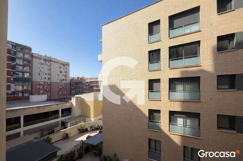 Foto f30f4fcf-6ccf-417f-b751-d1024c74ab4a. Pis a Hostafrancs Barcelona