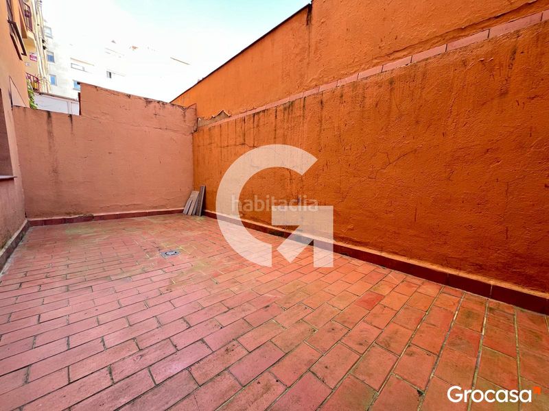 Foto 0a564dd8-1482-4564-b109-d7766e670eb0. Planta baja  con terraza! en Centre Rubí