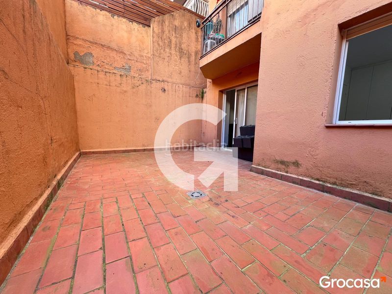 Foto 8147ec18-37a1-4ba6-940f-b72d19ff1287. Planta baja  con terraza! en Centre Rubí
