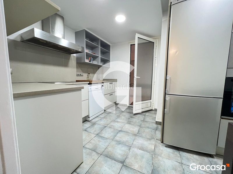 Foto 9684a4ad-7d19-4edb-8a79-8c76e8670d4f. Planta baja  con terraza! en Centre Rubí