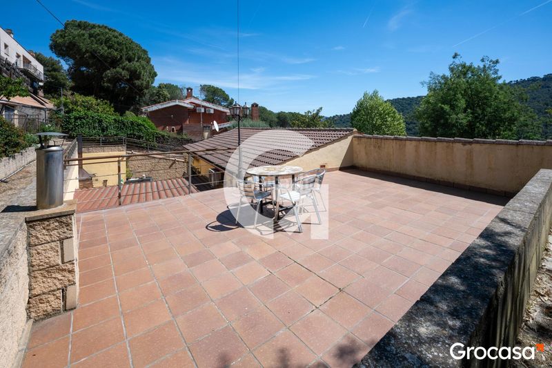Foto e95964a2-4a28-4c36-b84e-f4021e69f32b. Xalet amb calefacció aparcament piscina a Urbanitzacions Argentona